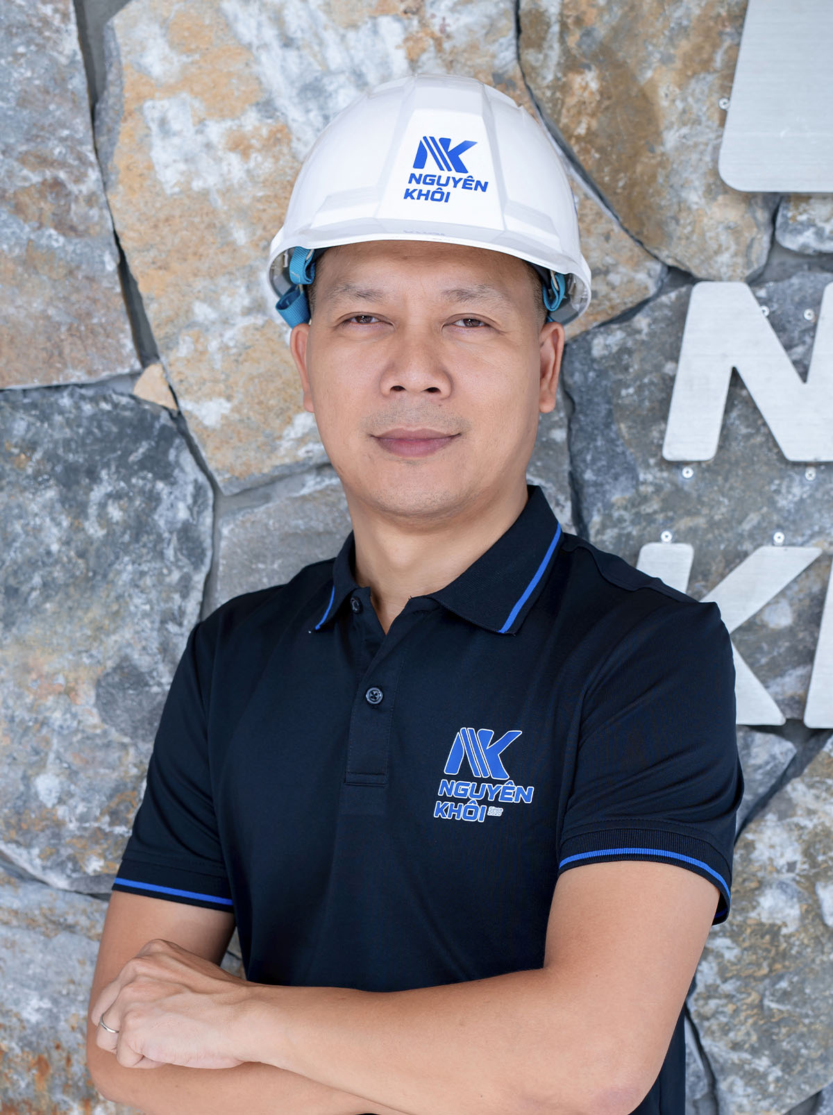 Hình ảnh thi công hồ bơi thực tế - Nguyên Khôi Pool