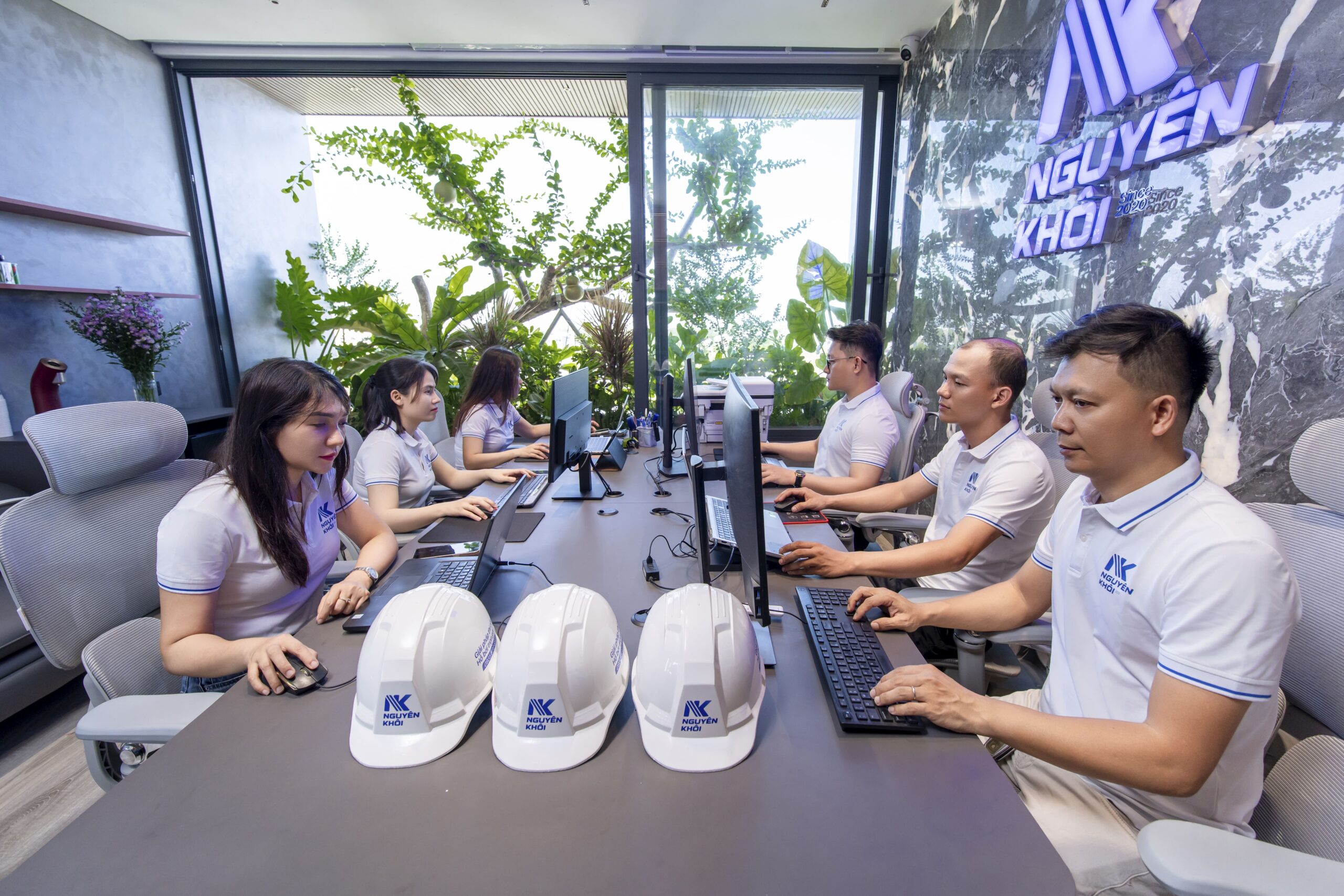 Hình ảnh thi công hồ bơi thực tế - Nguyên Khôi Pool