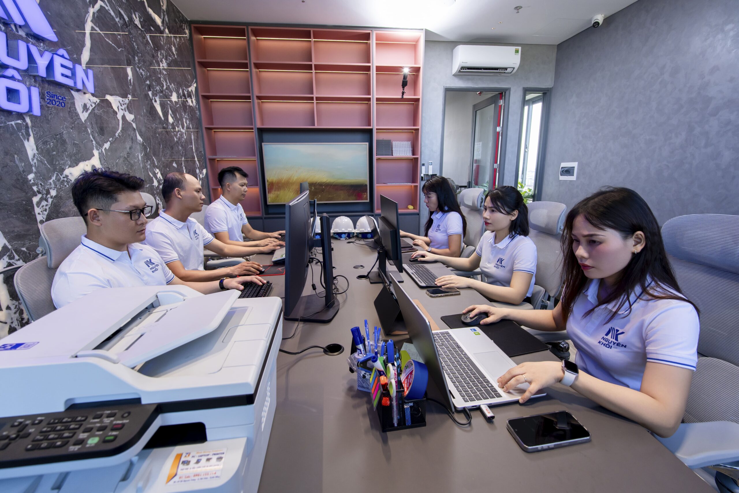 Hình ảnh thi công hồ bơi thực tế - Nguyên Khôi Pool
