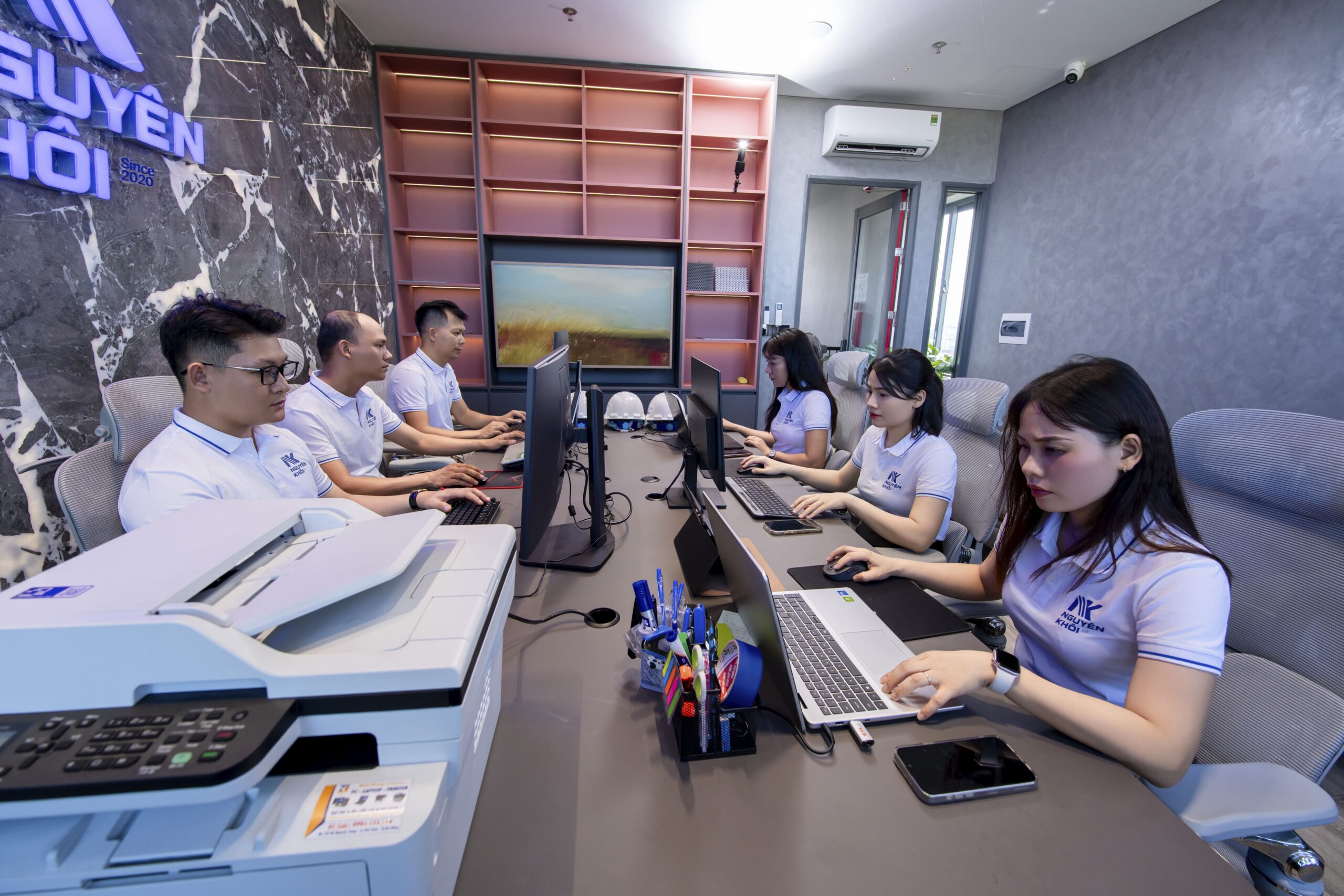 Hình ảnh thi công hồ bơi thực tế - Nguyên Khôi Pool