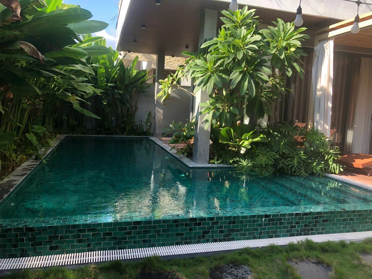 Hồ bơi được cải tạo, chống thấm chuyên sâu