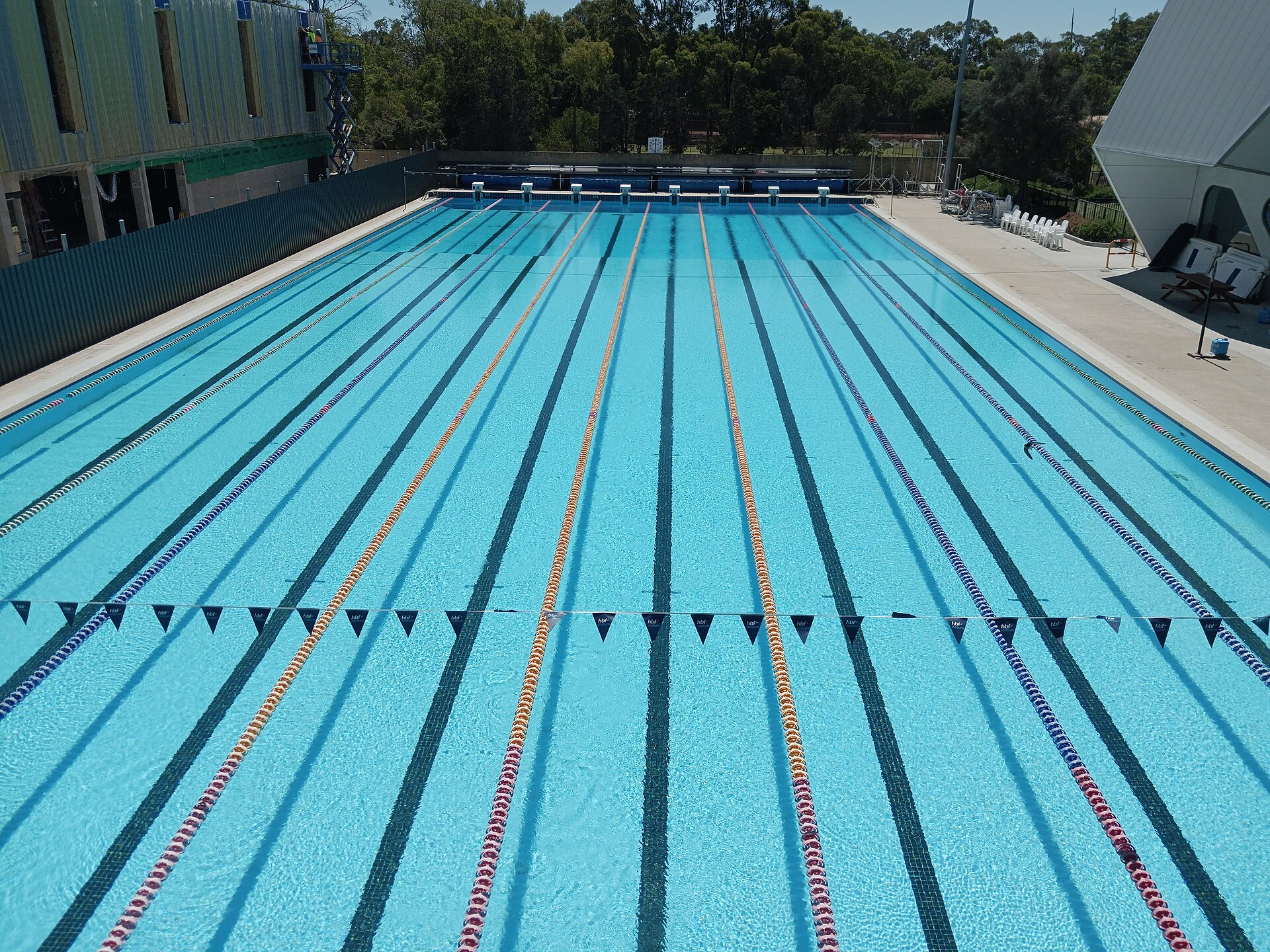 Ký hợp đồng thi công hồ bơi trọn gói minh bạch tại Nguyên Khôi Pool